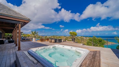 Luxury Villa Photo #11