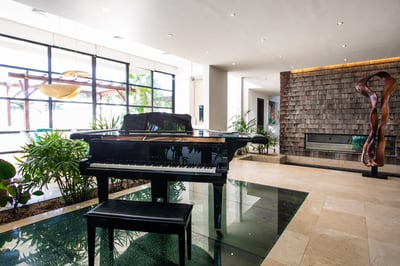 Luxury Villa Photo #28