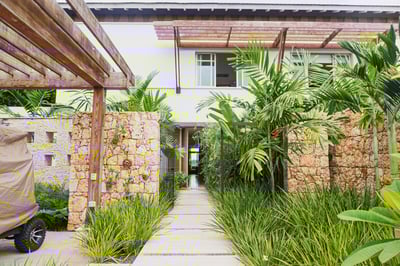 Luxury Villa Photo #33