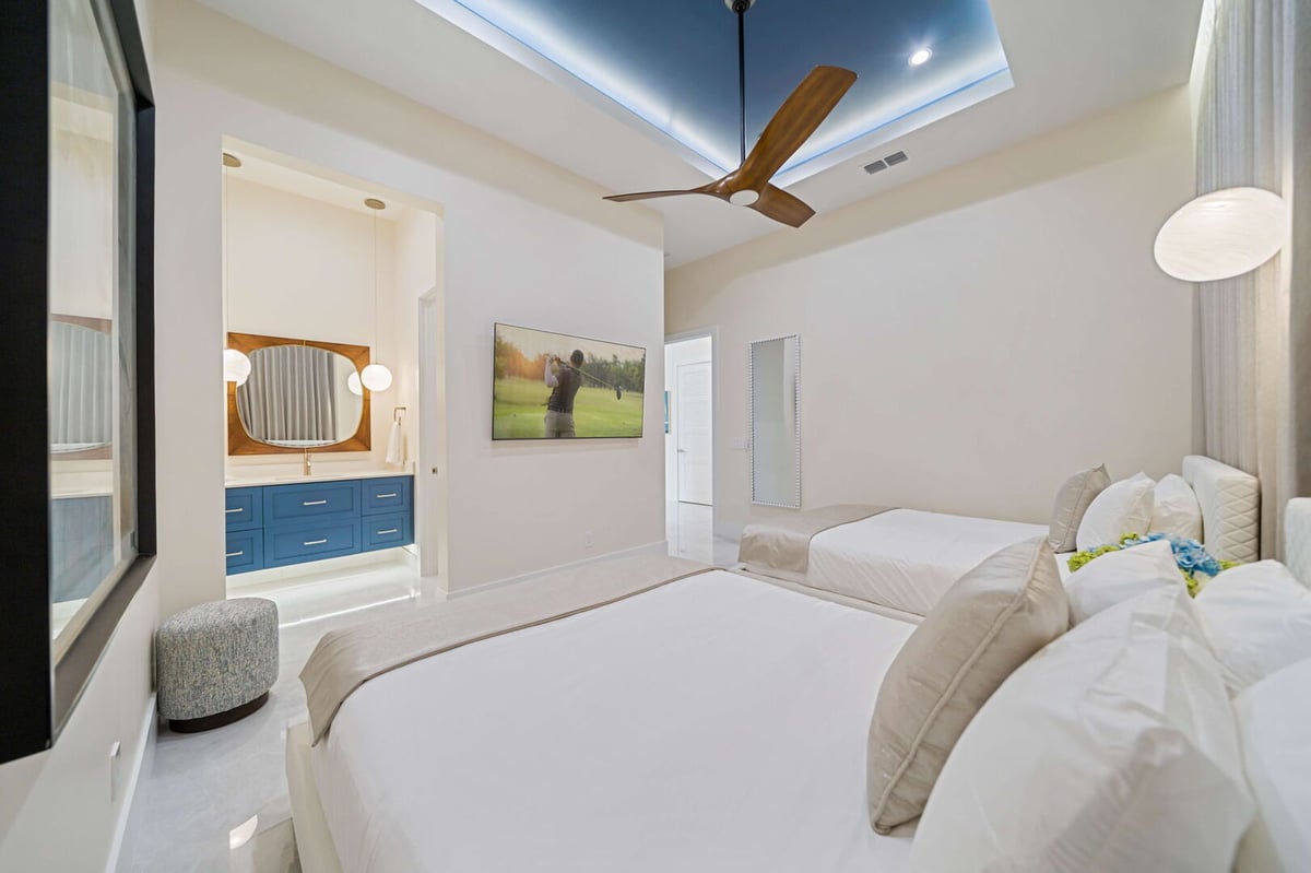 Seaside Serenity Lodge