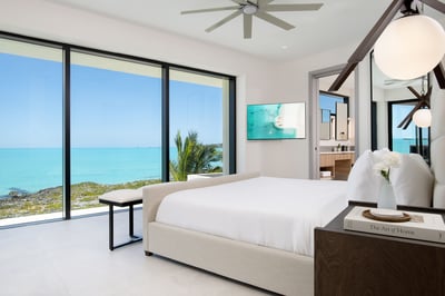 Luxury Villa Photo #14