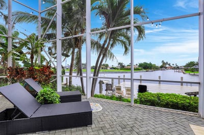 Luxury Villa Photo #6