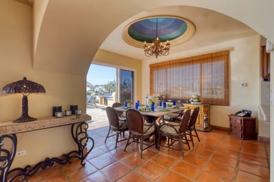 Luxury Villa Photo #18