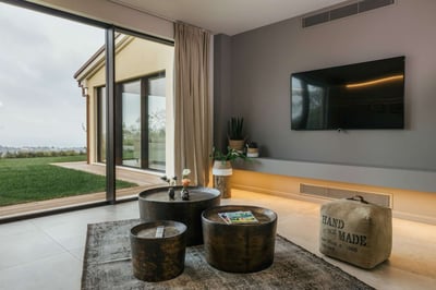 Luxury Villa Photo #12