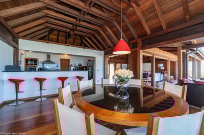 Dining Area & Kitchen
