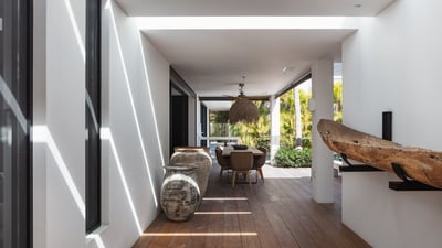 Luxury Villa Photo #12