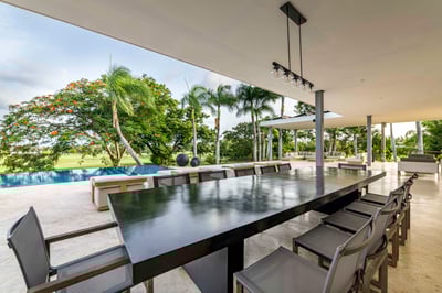 Luxury Villa Photo #14