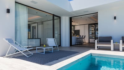 Luxury Villa Photo #15
