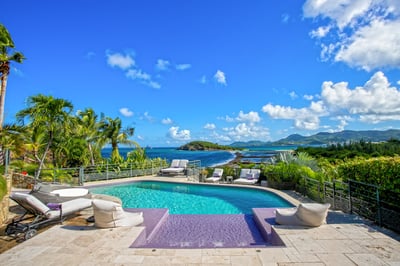 Luxury Villa Photo #3