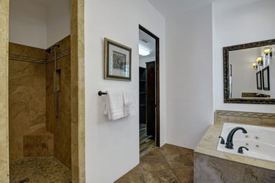 Luxury Villa Photo #27