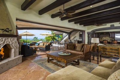 Luxury Villa Photo #14