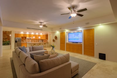 Luxury Villa Photo #47