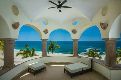 Luxury Villa Photo #3