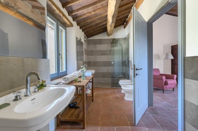 Luxury Villa Photo #14