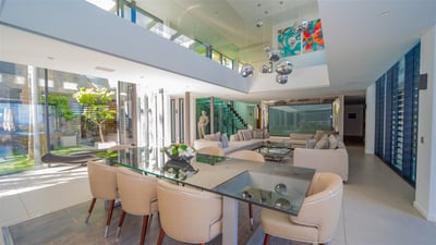 Luxury Villa Photo #47