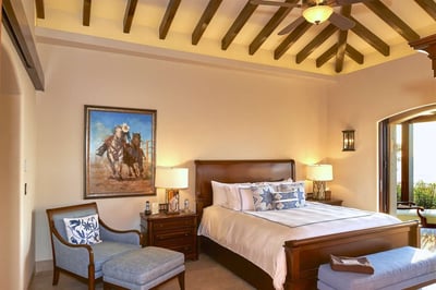 Luxury Villa Photo #16