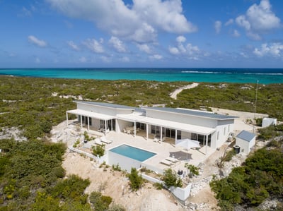 Luxury Villa Photo #15