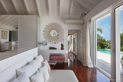 Luxury Villa Photo #50