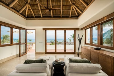 Luxury Villa Photo #21