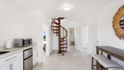 Luxury Villa Photo #23