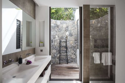 Luxury Villa Photo #23