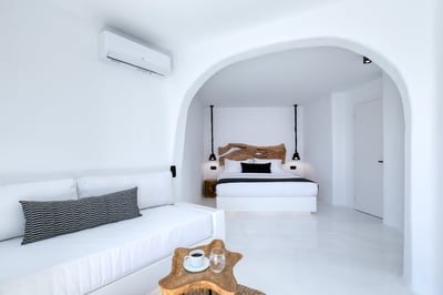 Luxury Villa Photo #20