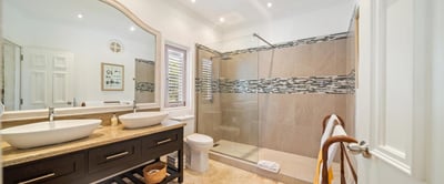 Luxury Villa Photo #29