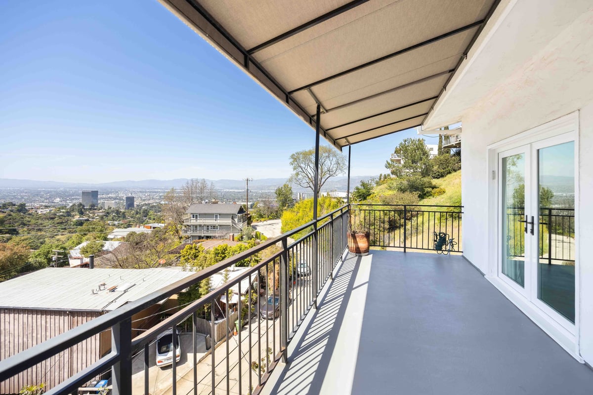 The Artist’s Summit