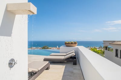 Luxury Villa Photo #8