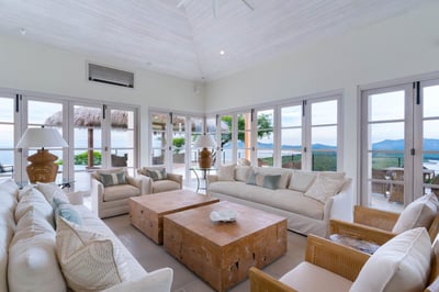 Luxury Villa Photo #13