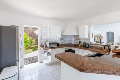 Luxury Villa Photo #20