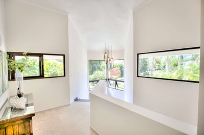Luxury Villa Photo #19
