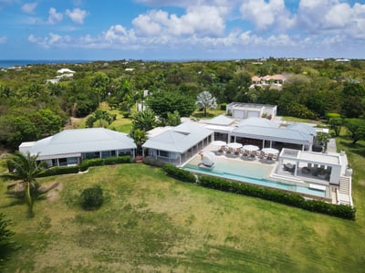 Luxury Villa Photo #12