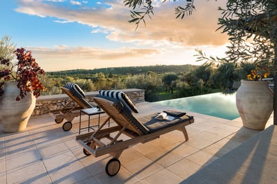 Luxury Villa Photo #6