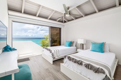 Luxury Villa Photo #29