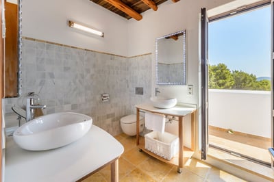 Luxury Villa Photo #34