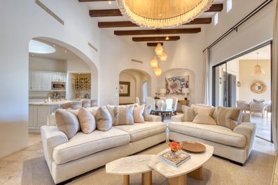 Luxury Villa Photo #16
