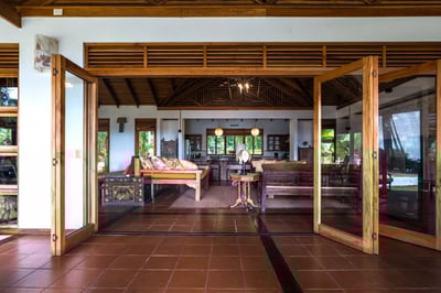 Luxury Villa Photo #13
