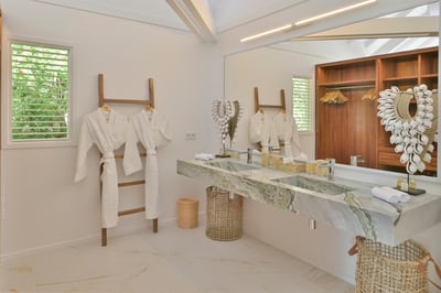 Luxury Villa Photo #39