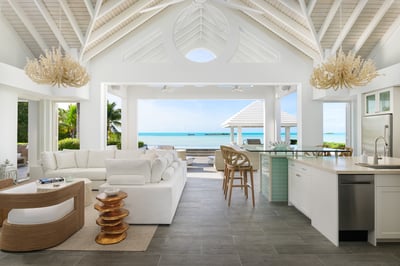 Luxury Villa Photo #24