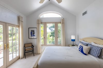 Luxury Villa Photo #39