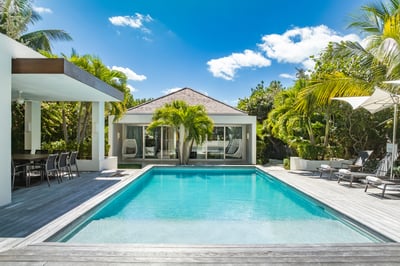 Luxury Villa Photo #2