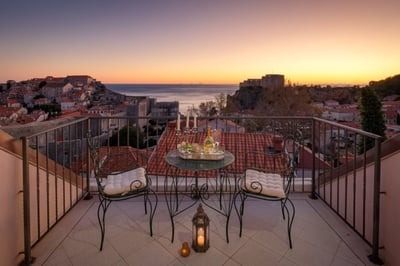 Luxury Villa Photo #11