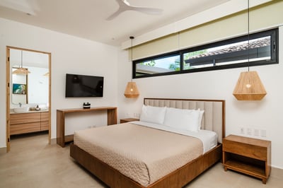 Luxury Villa Photo #43