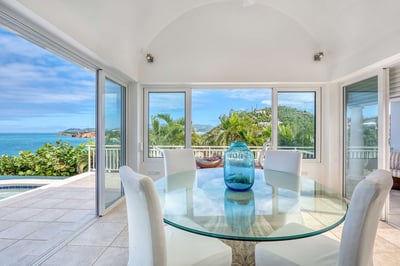Luxury Villa Photo #11