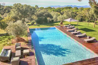 Luxury Villa Photo #2