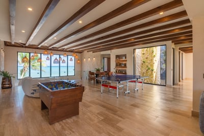 Luxury Villa Photo #41
