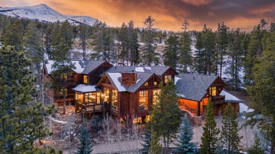 Majestic Mountain Lodge