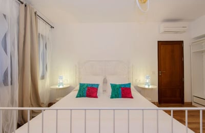 Luxury Villa Photo #22