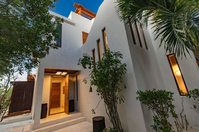 Luxury Villa Photo #13
